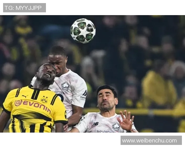 意甲激战:多特蒙德险胜里昂神扑引发争议判罚全场沸腾 意甲激战:多特蒙德险胜里昂神扑引发争议判罚全场沸腾